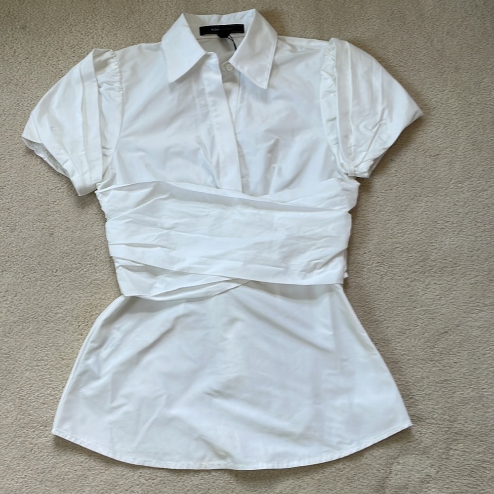 BCBG MaxAzria White Short Sleeve Shirt